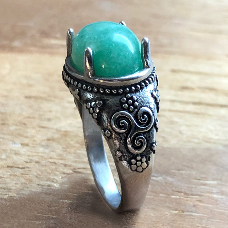 The Triskelion Ring – Evil Pawn Jewelry